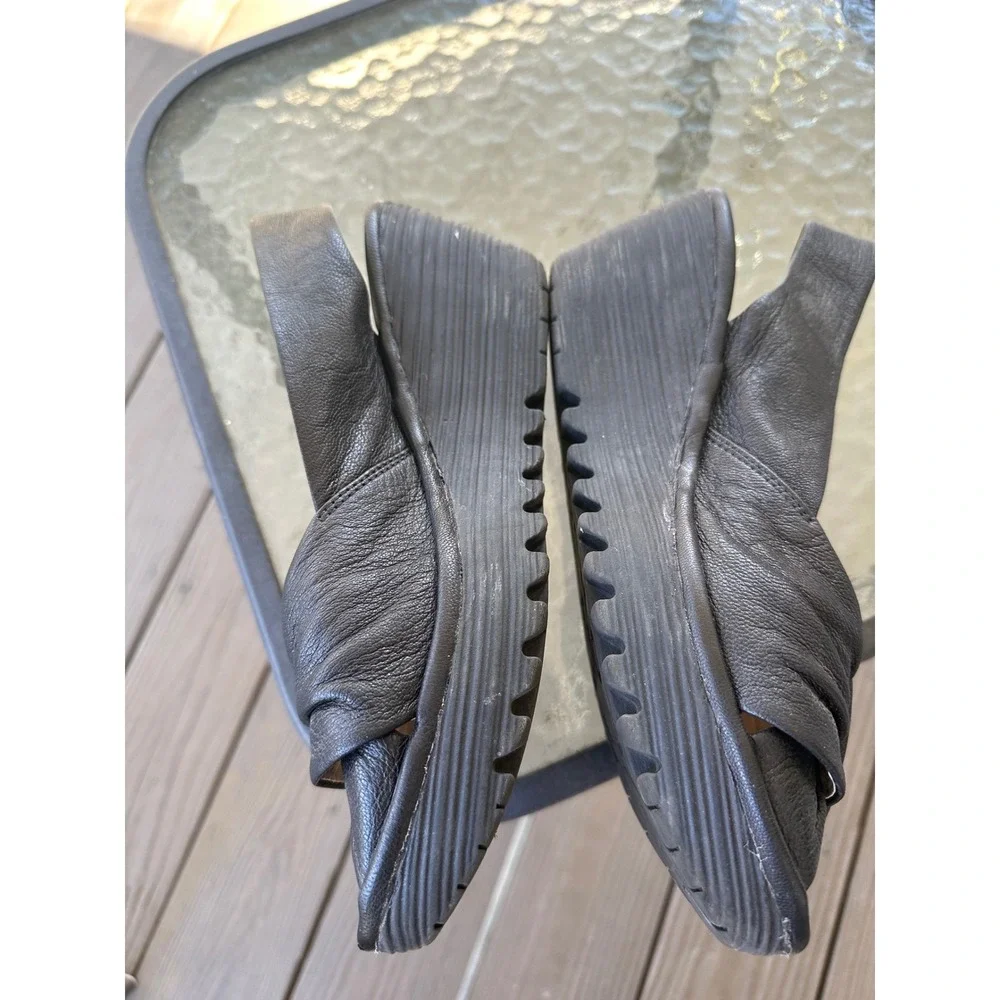 Fly London Yala Black Leather Wedge Slingback Peep Toe Sandal Women 40 or US 9.5